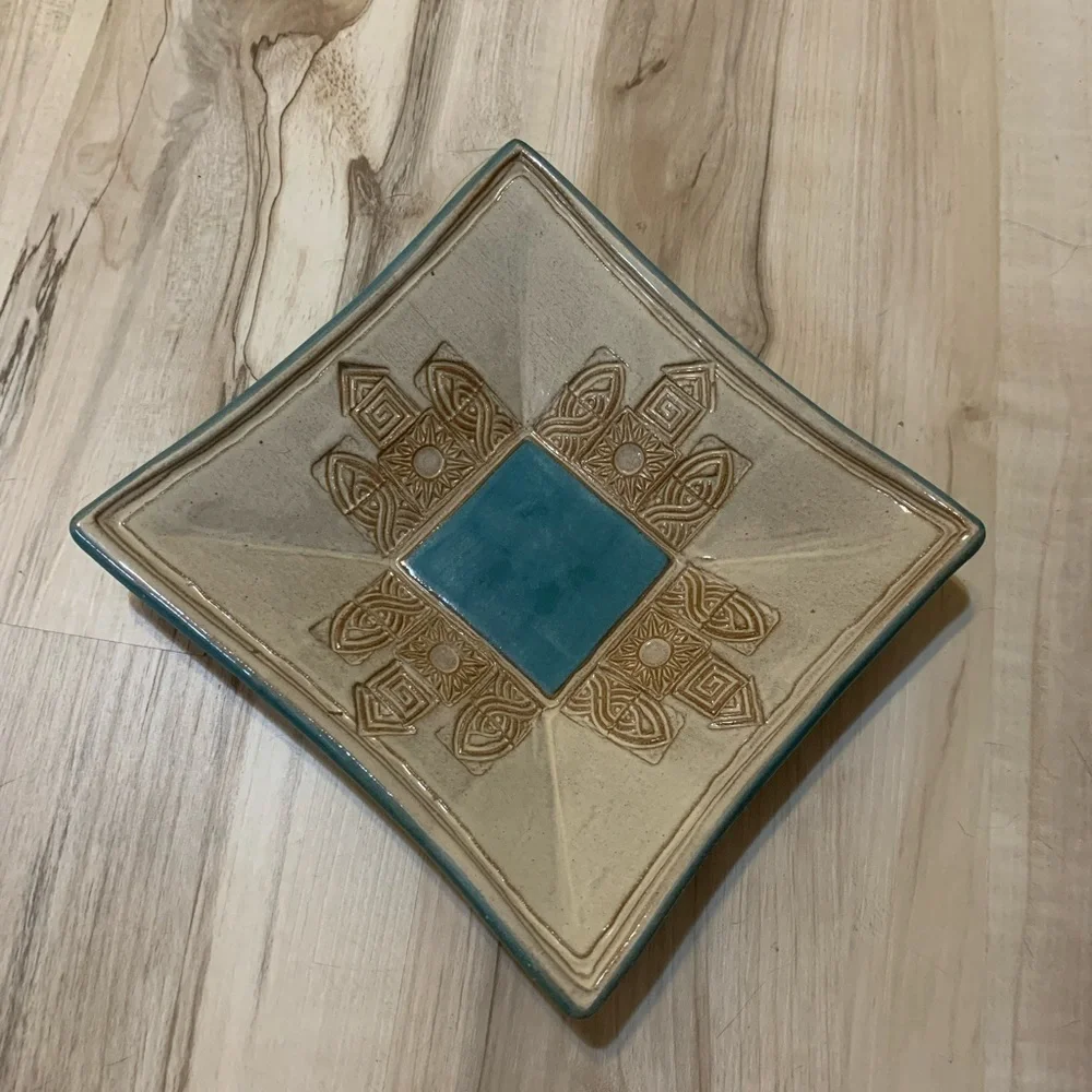 Console Dish MCM hand crafted‎ Ceramic Turquoise w/Aztec design-has hook …
